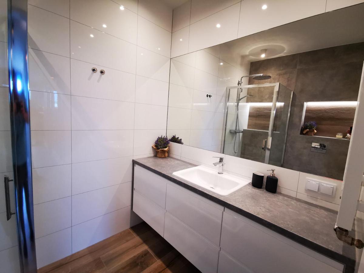 Walowa Tower Apartments Gdansk Ngoại thất bức ảnh